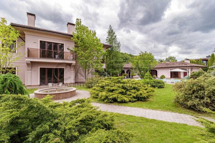 Продаж /  Будинок / Підгірці / Альпійка / 670 м2 - фото 1