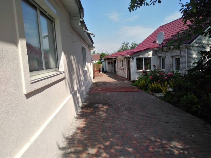 Продаж 2-х будинків смт Рокитне - фото 1