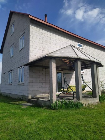 Броварський р н Богданівка продаю 3 х поверх Будинок, 15 соток землі - фото 1