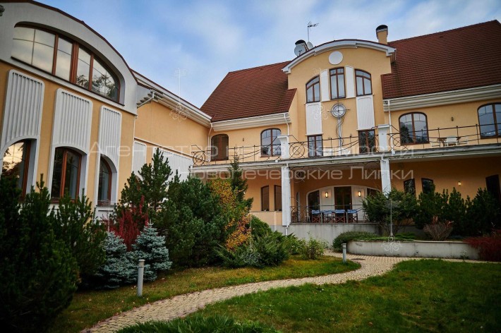 Будинок 1650м2, ідеально під бізнес, курортна зона Пуща-Водиця (Київ) - фото 1
