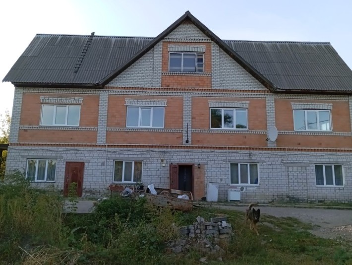 Продаж  триповерхового будинка - фото 1
