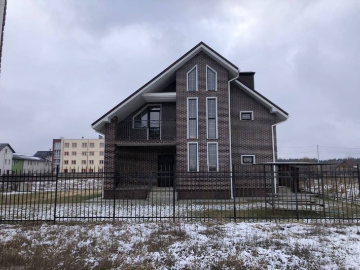Продаж будинку площею 179,5 м2 - фото 1