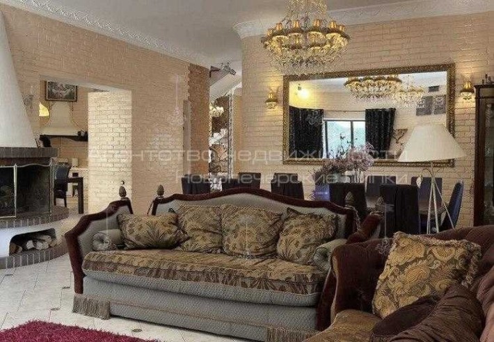 Продажа дома 580м2 с бассейном  село Мархалевка Киевская ТОРГ - фото 1