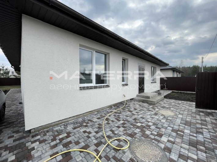 Продам новий будинок з ремонтом та меблями, 120 м², с. Нове, поряд ліс - фото 1