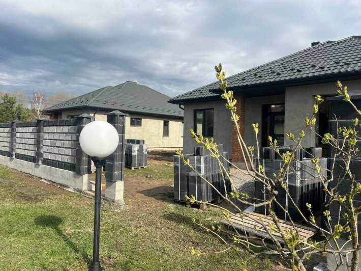 Продаж будинку 160м2 з гаражем, КМ "Петрушки". Є-Оселя - ТАК! ID:689 - фото 1