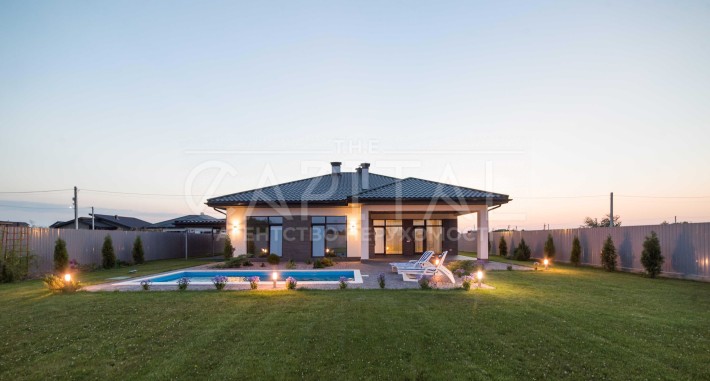 Продажа дома с бассейном, с. Погребы, Броварской р-н - фото 1