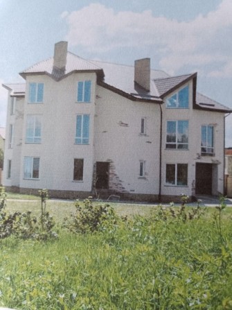 Продам житловий комплекс та земельну ділянку 50сот.с.Пухівка. - фото 1