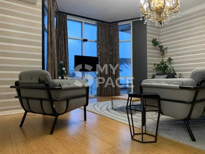Продажа Хотов 290м2 18 соток +гостевой домик  басейн  Голосеевский - фото 1