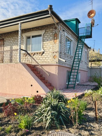 Продається 2 поверх.  будинок біля  річки. - фото 1