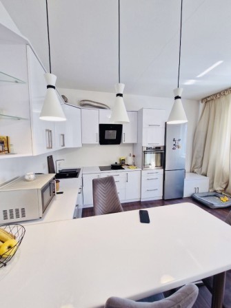 Продаж котеджу з ремонтом Солонка вул. Наварійська - фото 1