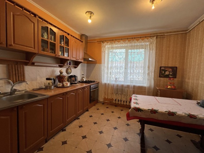 Продаю компактный 3х ком дом с двумя видами отопления. - фото 1