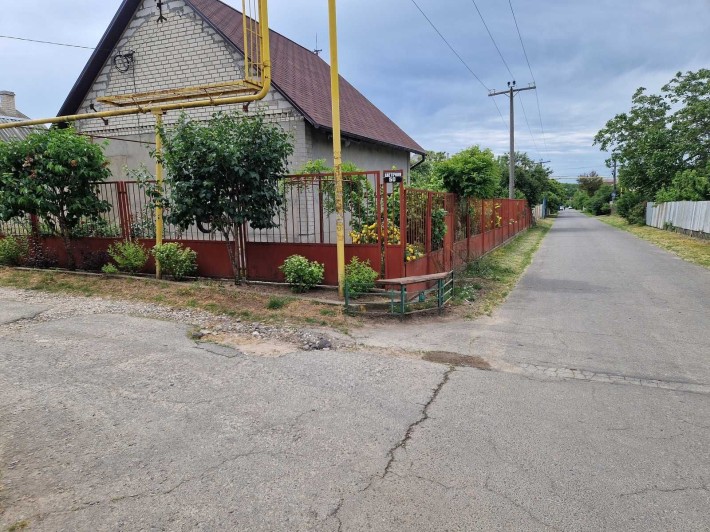 Продам будинок в с. Великодолинське, 3 кімнати, 101 м² газове опалення - фото 1