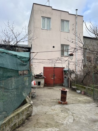 Продаю компактный дом у озера - фото 1
