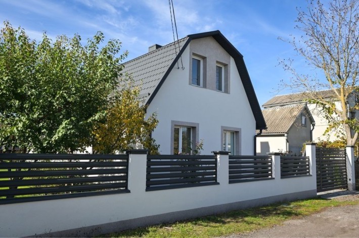 Продається окремий будинок поряд з містом Рівне ~ - фото 1