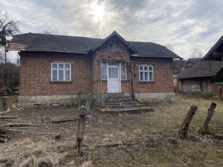 Продам будинок с. Комарівка - фото 1