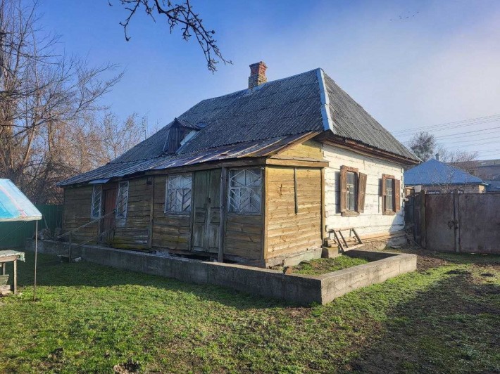Продам будинок в центрі міста Остер. - фото 1