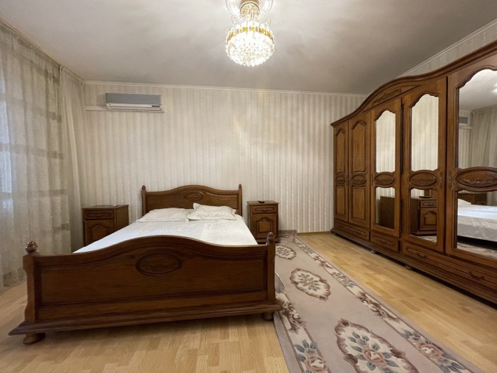 Продаж трикімнатної квартири,проспект Григоренка 5 - фото 1