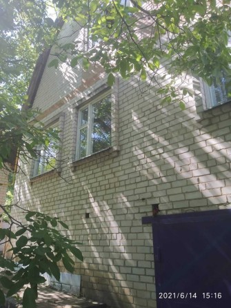 Поділ, добротний двоповерховий цегляний будинок з гарним видом. - фото 1