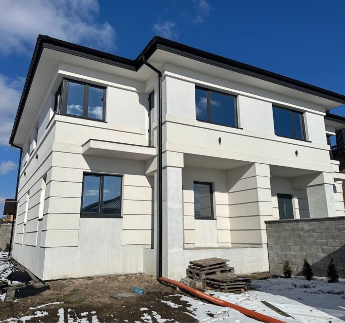 Продам котедж з комунікаціями!! - фото 1
