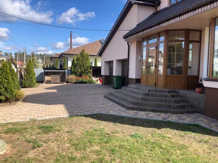Добротний будинок 257м.кв. вул. Яблунева у м.Черкаси - фото 1