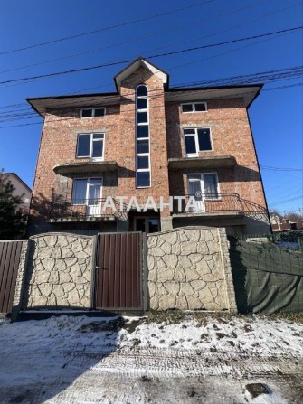 Частина 3-х поверхового будинку на вул. Горіхівській - фото 1
