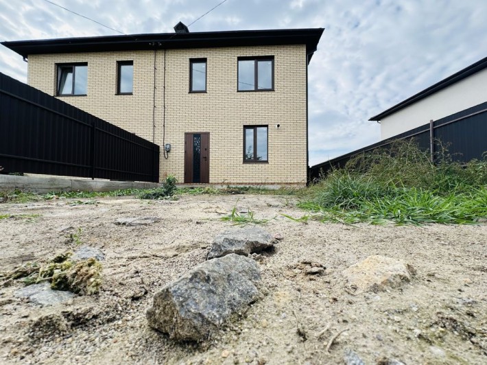 Продам Таунхаус газ ,світло ценралізована водичка - фото 1