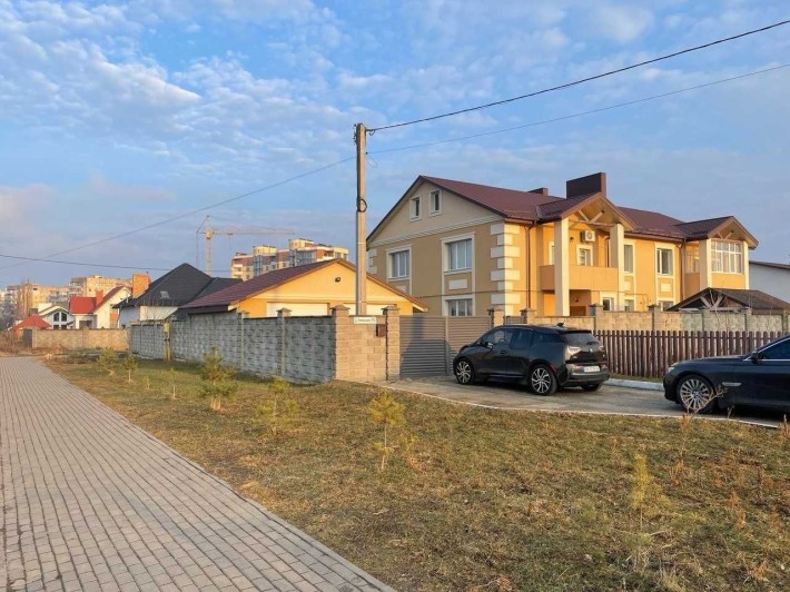 Продається 4-К котедж преміум-класу в елітному районі - фото 1