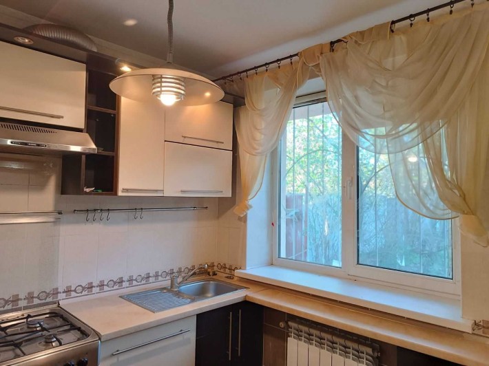 Катеринівка Святош р-н, продам 2-пов будин 55м,3 сот, 2 км метро БЕЗ % - фото 1