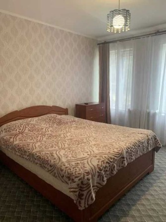 Частина будинку на Миколаївці. Окремий двір - фото 1
