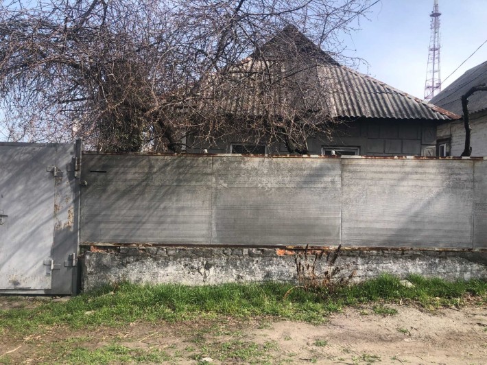 Продам будинок під ремонт 50 кв.  район ТК ,,Нео Плаза,, - фото 1