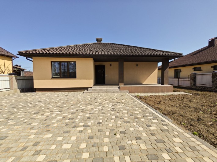 Продам новий будинок з ремонтом - фото 1