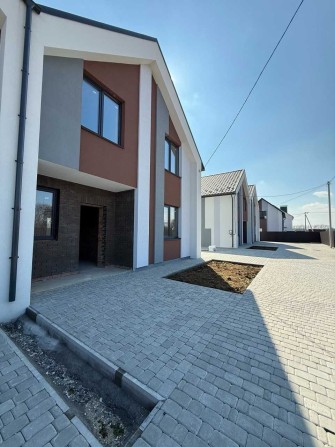 Будинок з комунікаціями, 3 спальні кімнати, ділянка - фото 1