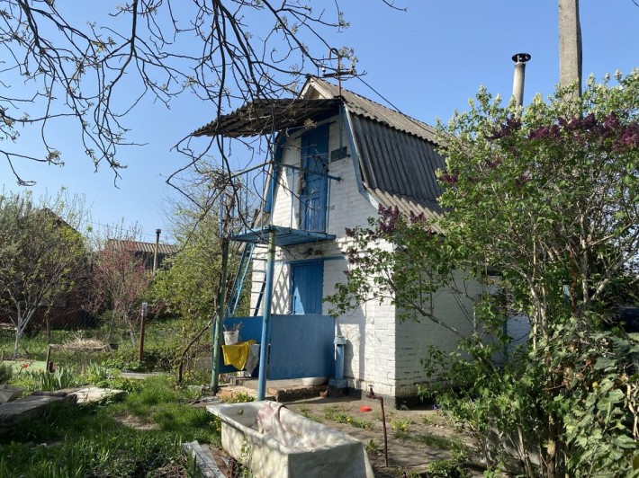 Продаж дачі  Сухий Яр
Сухий яр
Будинок 30 м2, 2 поверхи.
Земельна діля - фото 1