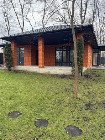 Будинок в найдивовижнішому місці в Бучі! Закрита територія біля парку - фото 1
