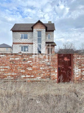 Продам дом 200 м2, Новые дома, Павленки, Ньютона, Коммунальный рынок - фото 1
