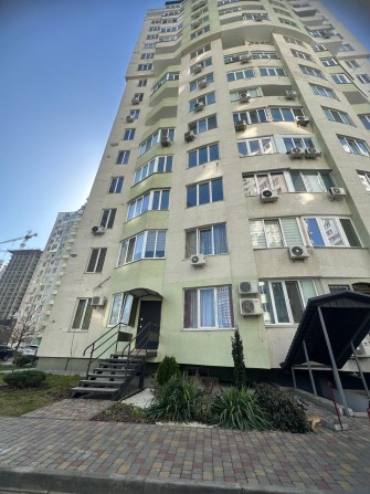 3х кимнатна Квартира на Люстдорфській дорозі вул. - фото 1