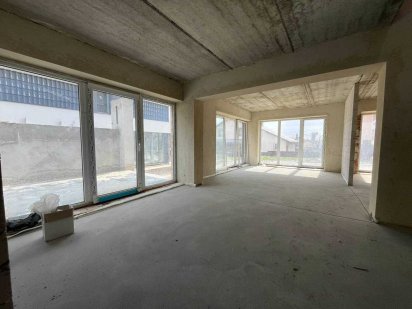 Готовий до ремонту Будинок дуплекс в місті Івано-Франківськ