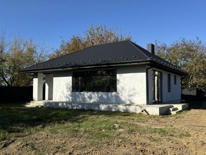 Продам будинок в Луцьку 100 км Луцьк