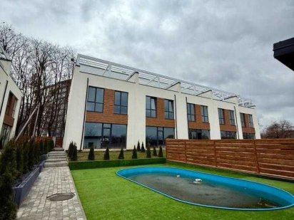 Таунхаус на березі озера! 2 тераси, басейн, 3 рівні - ЗДАНИЙ! Івано-Франківськ