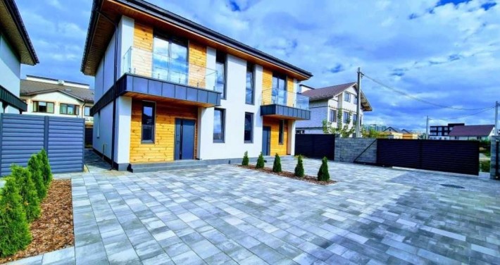 Газифікований  дуплекс в пішій доступності до Львівського маєтку - фото 1