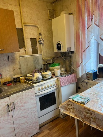 Продам 4-х комн квартиру с авт отоп в Центре города Луганск улица Коцюбинского - фото 1