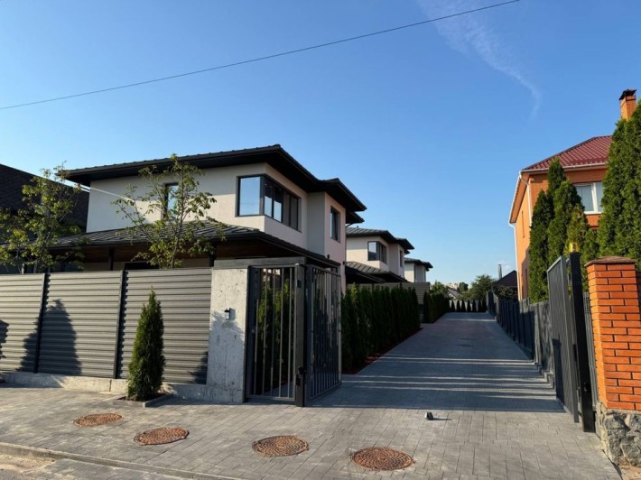 Продаж класного будинку з новим ремонтом - фото 1
