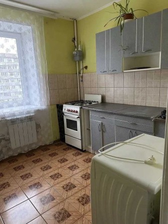 В оренду 2-кімнатна квартира по вул. Заливна - фото 1