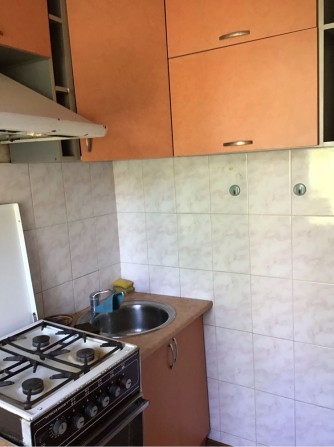 Здам в аренду однокімнатну квартиру по вулиці Нарбутівській - фото 1