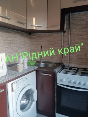 Здамо  гарну 2у кв.після космет.ремонту з комунальними - фото 1