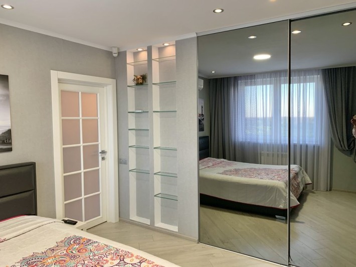Оренда простороі  2-3 кімнатноі, 89м.кв. Кондратюка 5, м.Мінська - фото 1
