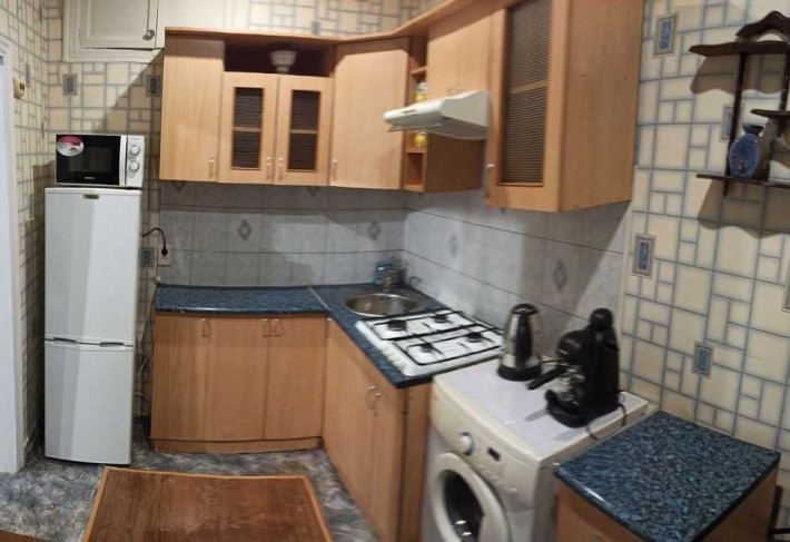 Сдам 1-к квартиру в центре на Металлургов по проспекту Соборный - фото 1