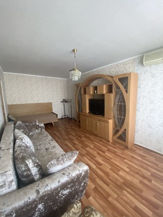 Очень срочно сдам 1 к с гаражем на пр.Мануйловский - фото 1
