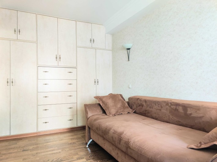 Задам 2 кім. Бул. Лесі Українки 28 м. Печерська - фото 1