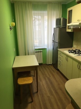 Сдам 2 -х комнатную квартиру  на Победе - фото 1
